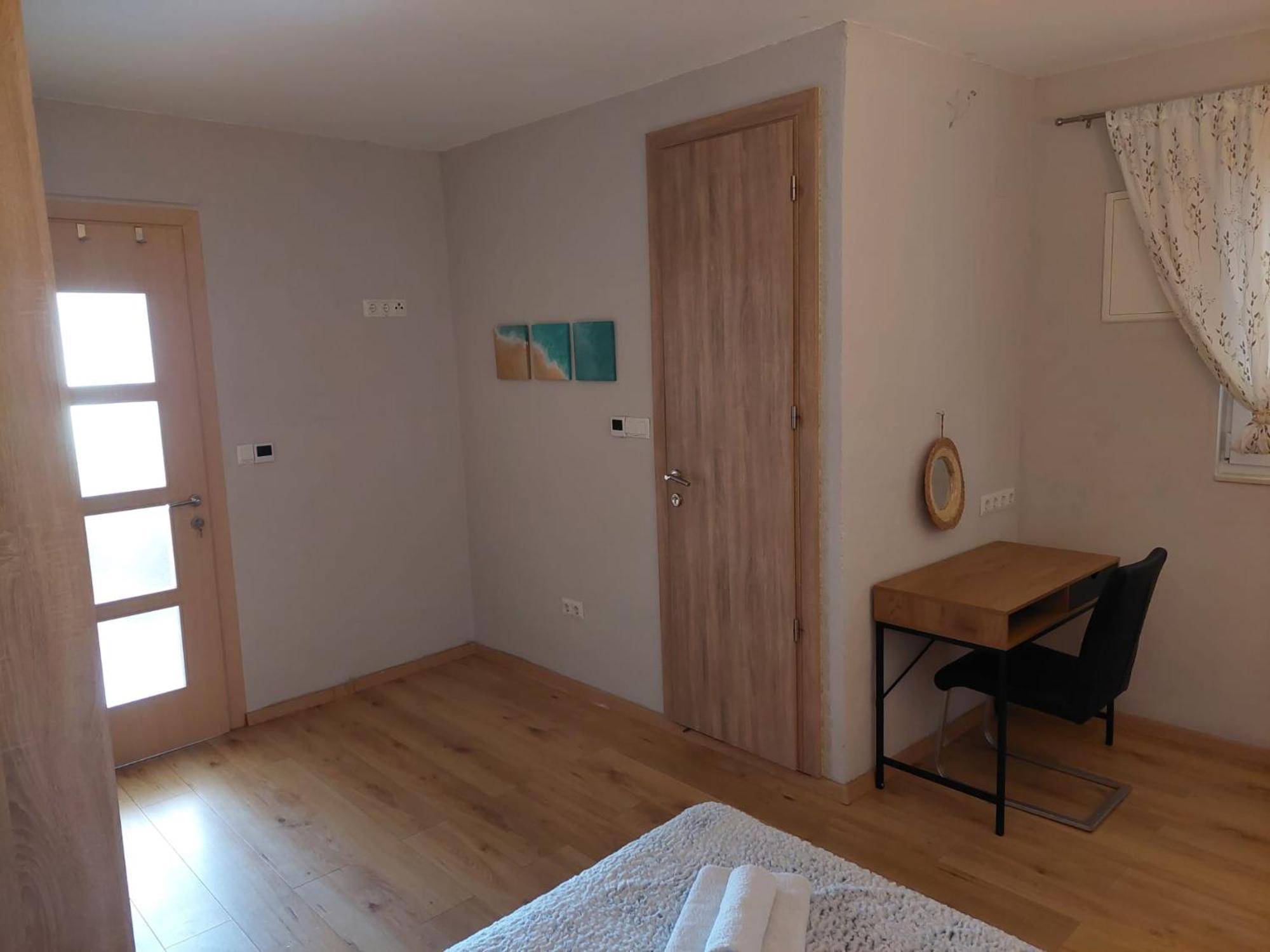 Guest House Sandra Tisno Cameră foto